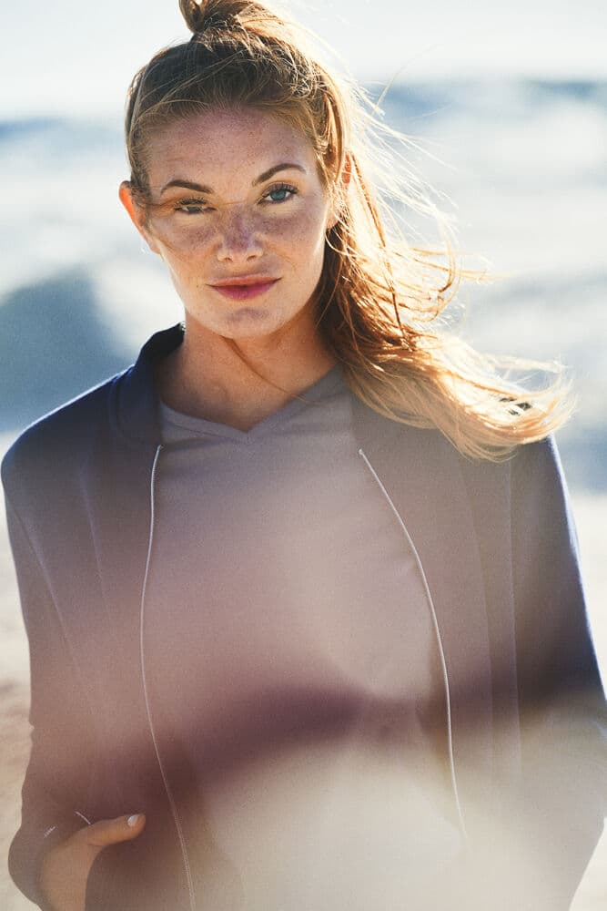 Heavy V-neck Lady
