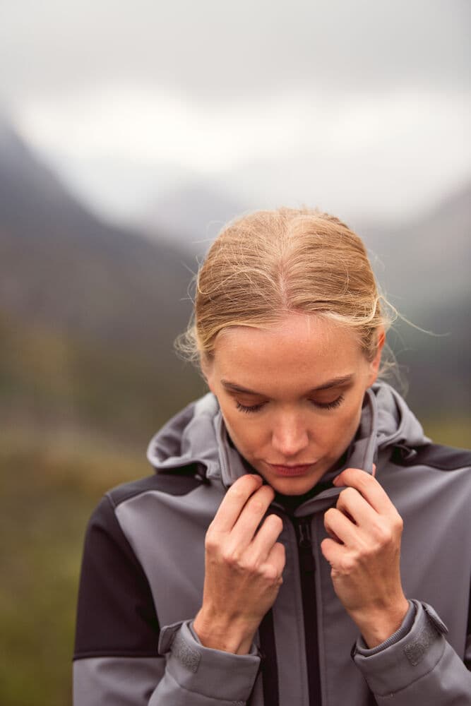 Prime Softshell Lady