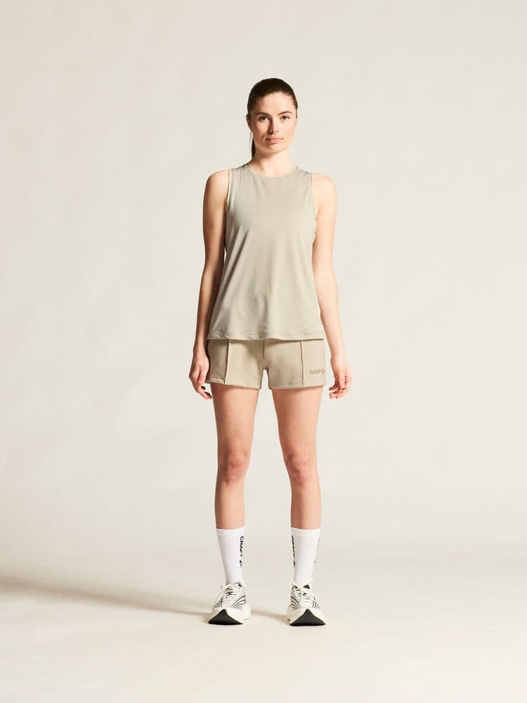 Collective Singlet W